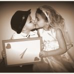 Voila les photos qu'on metteras dans des petits cadres comme numero de table! Nos enfants se sont bien amusés!